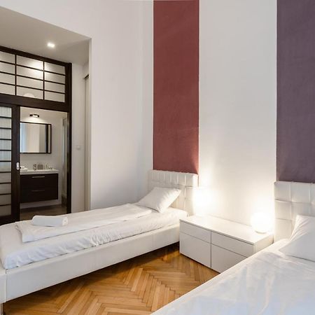 Bright Two Bedroom Flat By The New York Palace Βουδαπέστη Εξωτερικό φωτογραφία